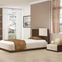 تخت و عسلی و کف تخت