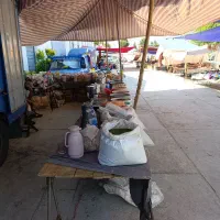 ادویه فروشی در بازار روز