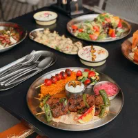 کمک آشپز حرفه ای و نیمه حرفه ای