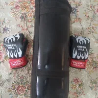 کیسه بوکس و دستکش نو