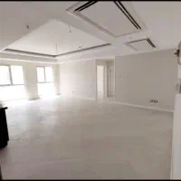 ۱۰۵ متری رونیکا