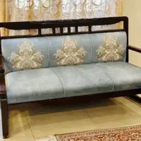 مبل ۳ نفره کلاسیک مدرن