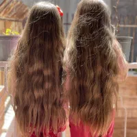 خریدار موهای طبیعی و رنگی
