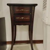 میز تلفن شکلاتی