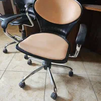 صندلی اداری چرخدار