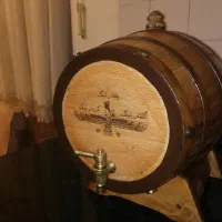 بشکه چوبی بلوط سفید آمریکایی ۱۰ لیتری