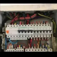 داوطلبانه برای کمک برق