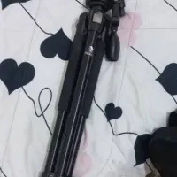 سه پایه دوربین