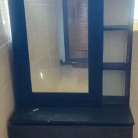 آینه و میز آرایشی