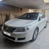 رنو لتیتود ۲۰۱۲