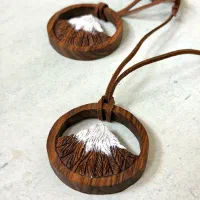 گردنبند دماوند