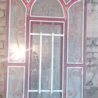 دوتا پنجره درحد نو شیشه هاش هم سالمه طول ۲ و عرض۹۰