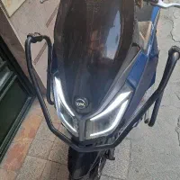 j200