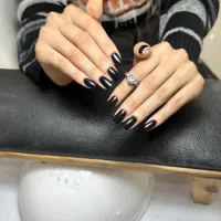 کلیه ی خدمات کاشت ناخن با طراحی رایگان