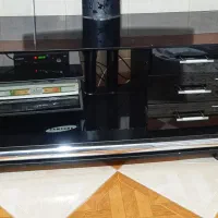 میز شیشه ای تلویزیون