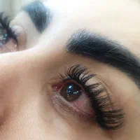 اکستنشن ولیفت ولمینت مژه وابرو با قیمت استثنائی۴۰۰