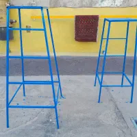 چهار پایه اهنی