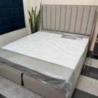 تخت ۱۶۰ با پارچه مخمل