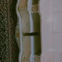میز تلفزیون کار کرده