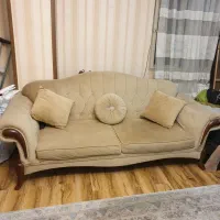 مبل و میز ناهارخوری