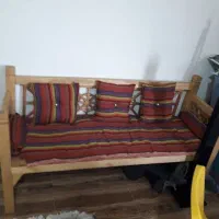تخت یا نیمکت باغی