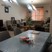 فروش ویلایی ۲۴۰ متر دو طبقه بازسازی شده والفجر