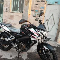 موتور ان اس 200