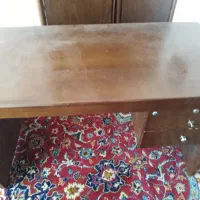 میز تحریر یا کامپیوتر واداری در حد نو