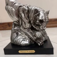 مجسمه ببر