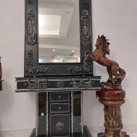 میز تلویزیون و آینه کنسول