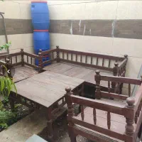 مبل سنتی ۵ نفره همراه با میز جلو