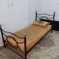 تخت فلزی با تشک