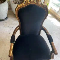 یک دست مبلمان استیل و میز ناهار خوری