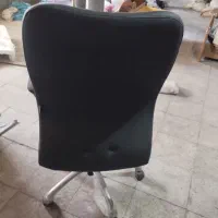 صندلی و میز کامپیوتر