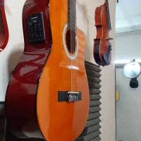 گیتار بارسلونا با پیکاپ fishman