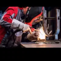 جوشکارسیار پلاستر سیمان کاشی کاری وکارساخت و ساز