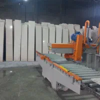 به یک کارگر نیازمندیم