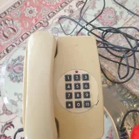 تلفن قدیمی  کرم