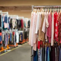 مدیر فروشگاه پوشاک حرفه ای اقا