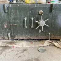 گاوصندوق طلا و جواهر
