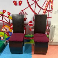 صندلی قهوه ای چوبی