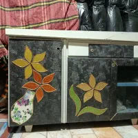 کمد لحاف و کمد لباس و ظرف چینی یک کارتون زیادن