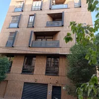 آپارتمان ۱۳۰ متری ارزنده، چهاردیواری