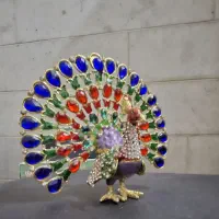 مجسمه طاووس نگینی برنجی