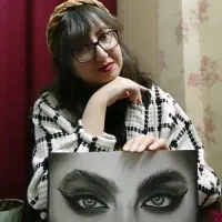 چهره سیاه قلم هایپررئال