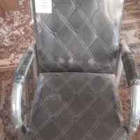 ۲  عدد صندلی اداری