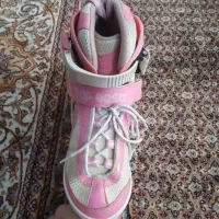 یک جفت اسکیت تاپ بست نو