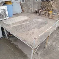 تخت.