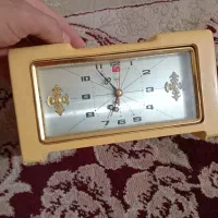 ساعت قدیمی رومیزی