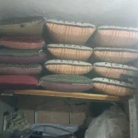 تعدادی پشتی ماشینی ودستبافت فروشی